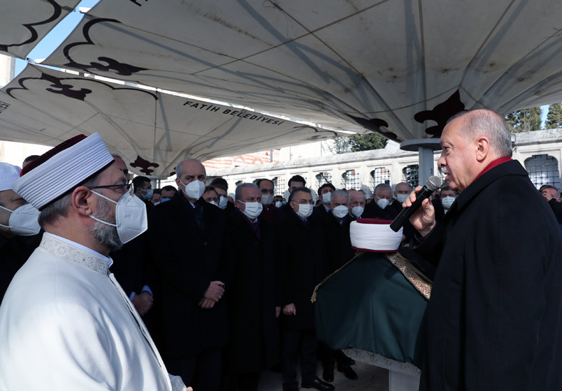 Cumhurbaşkanı Erdoğan, İslam âlimi Muhammet Emin Saraç’ın cenaze törenine katıldı