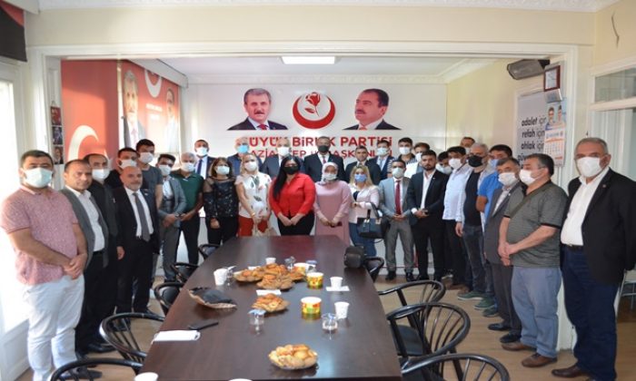 ÜNLÜ İŞ ADAMI SİYASETÇİ MEHMET TAŞ VE EKİBİ BÜYÜK BİRLİK PARTİSİNE KATILDI