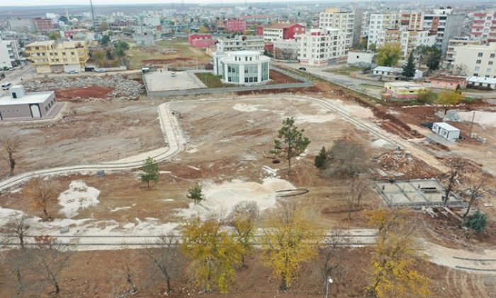 BÜYÜKŞEHİR’DEN HİLVAN’DA KENT PARK ÇALIŞMASI