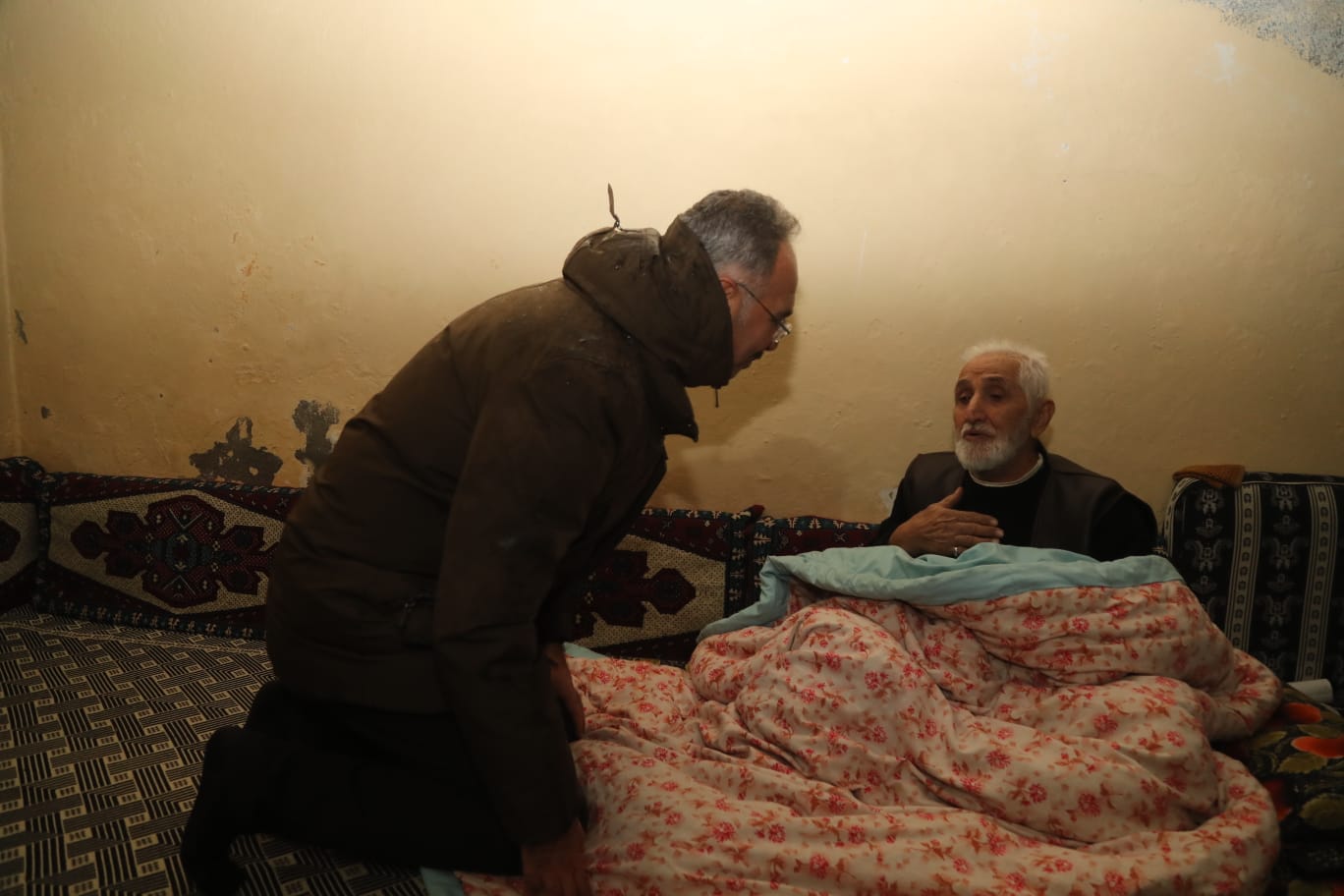 BAŞKAN KUŞ TALEPLERİ SAHADA DİNLEMEYE DEVAM EDİYOR