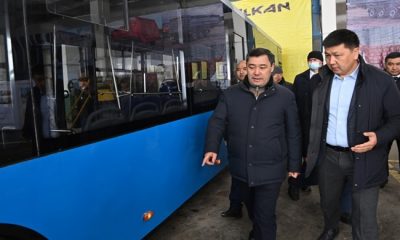 Президент Садыр Жапаров посетил предприятие, собравшее первый отечественный автобус