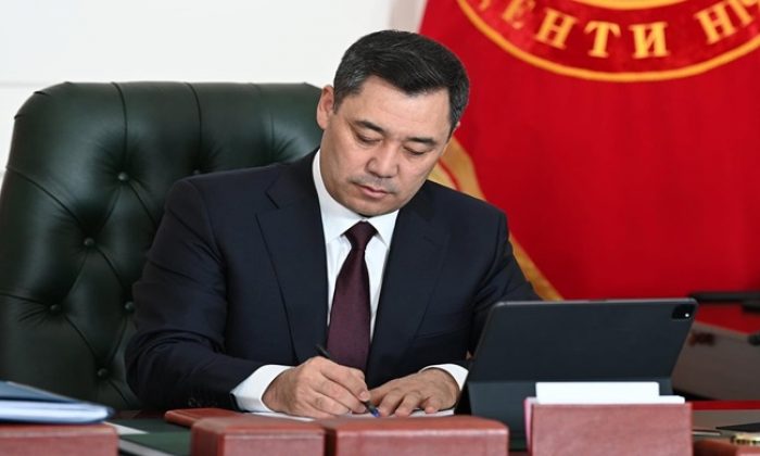 Подписан Указ о первоочередных мерах по восстановлению и развитию Баткенской и Ошской областей
