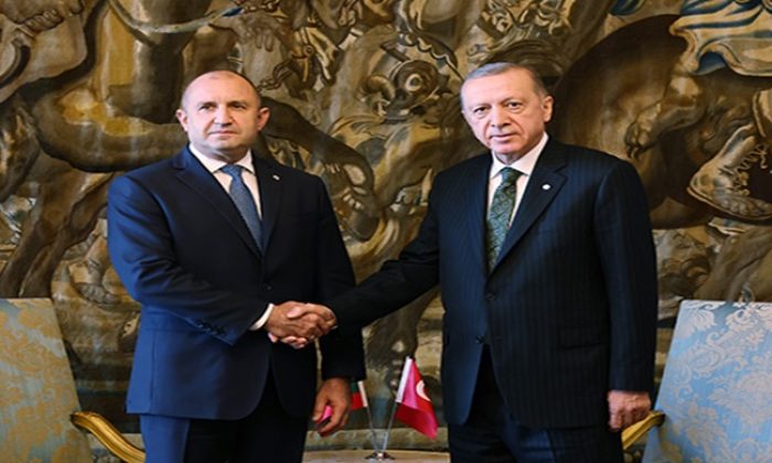 Cumhurbaşkanı Erdoğan, Bulgaristan Cumhurbaşkanı Radev ile bir araya geldi