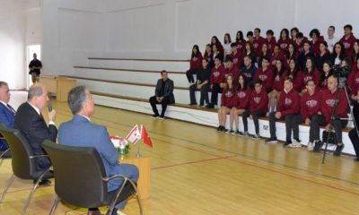 Cumhurbaşkanı Ersin Tatar, Bülent Ecevit Anadolu Lisesi ve Lefkoşa Türk Maarif Koleji öğrencileri ile bir araya geldi.