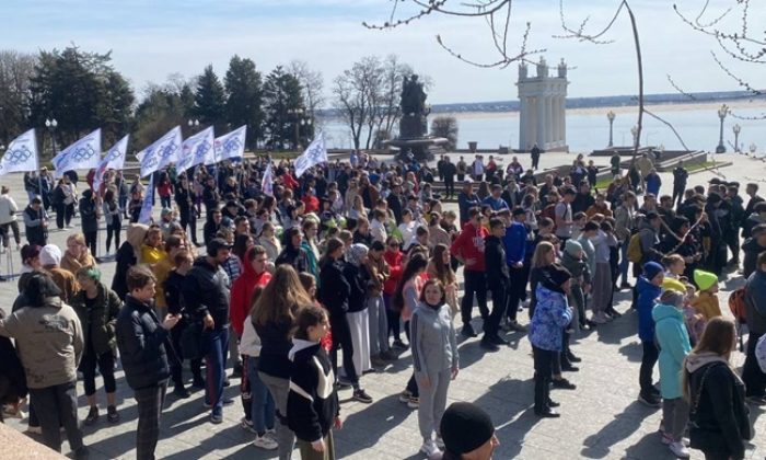 Волгоградские единороссы провели спортивный праздник для всех жителей города