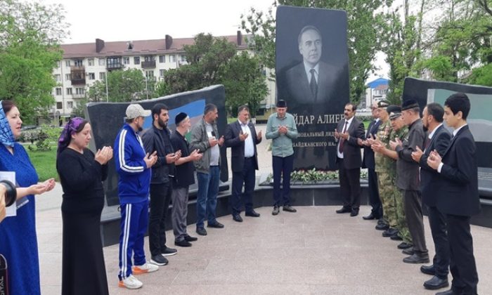 Qroznı və Rostovda Heydər Əliyevin xatirəsi yad edilib