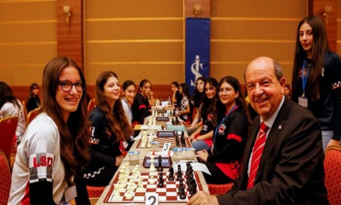 Cumhurbaşkanı Ersin Tatar, satranç turnuvasının açılışına katıldı