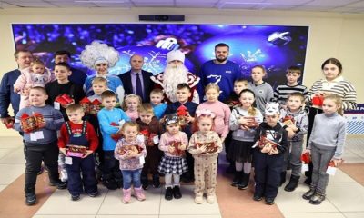 “Birleşik Rusya”, Kharkov bölgesinden ülke içinde yerinden edilmiş kişilerin üç bin çocuğuna hediyeler bağışladı