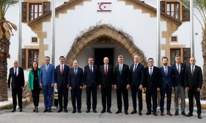 Cumhurbaşkanı Ersin Tatar, Türkiye Cumhuriyeti Yükseköğretim Kurulu (YÖK) heyetini kabul etti