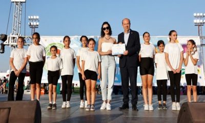 Cumhurbaşkanı Ersin Tatar, Değirmenlik Akıncılar Belediyesi’nin Cihangir Stadı’nda düzenlediği 10. Dünya Çocuk Günü Şenliği’ne katıldı