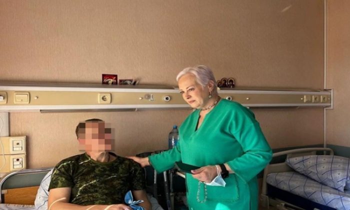 “Birleşik Rusya”, kendi adını taşıyan hastanede tedavi gören SVO katılımcılarına ev yapımı öğle yemekleri getirdi. P.V. Mandryka Moskova’da